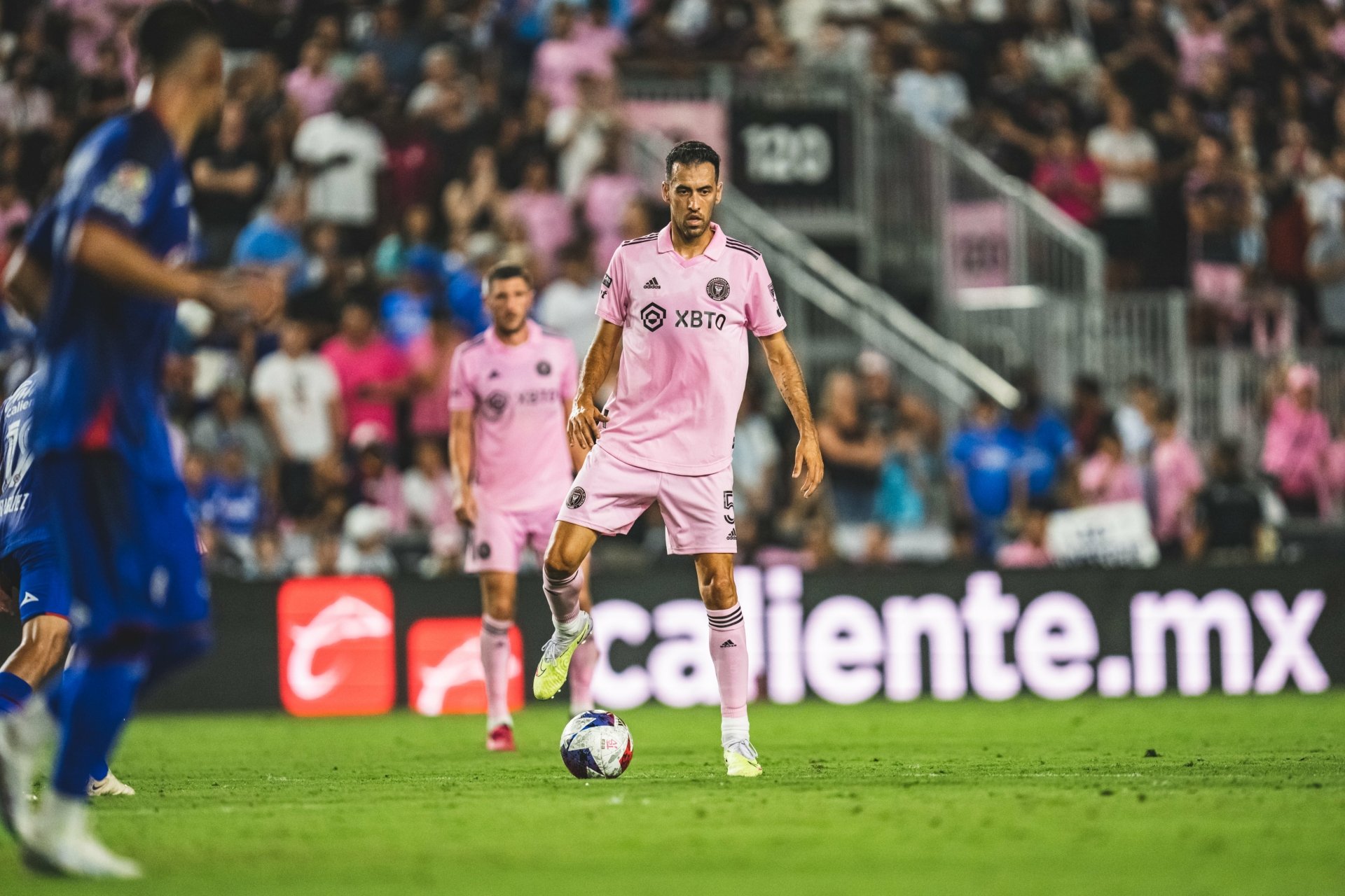 Download Sergio Busquets at Inter Miami in 4K Ultra HD