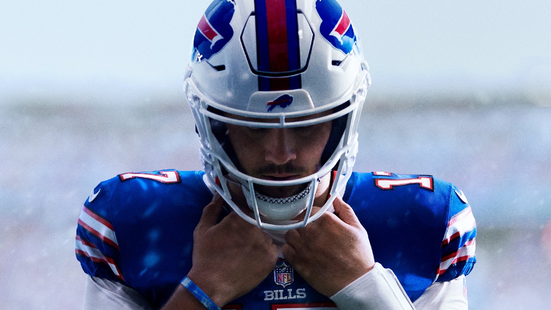 Madden NFL 24 HD Wallpaper - Intense Football Focus