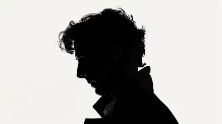 Silhouette of Benedict Cumberbatch as Sherlock Holmes for an HD desktop wallpaper from the TV series Sherlock.