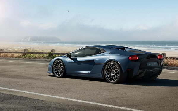 A sleek Lamborghini Temerario showcased as a stunning HD desktop wallpaper, exuding luxury and performance for automotive enthusiasts.