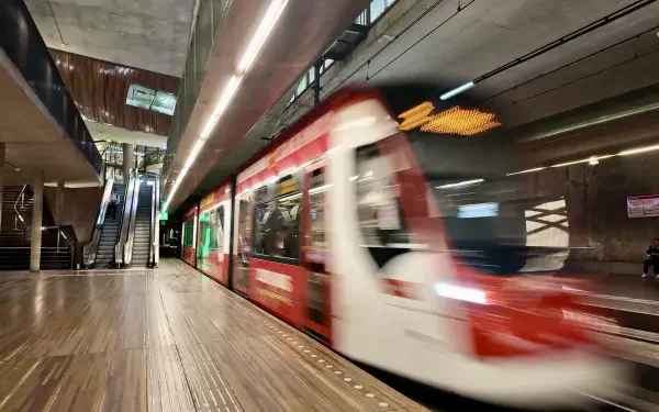 train subway HD Desktop Wallpaper | Background Image