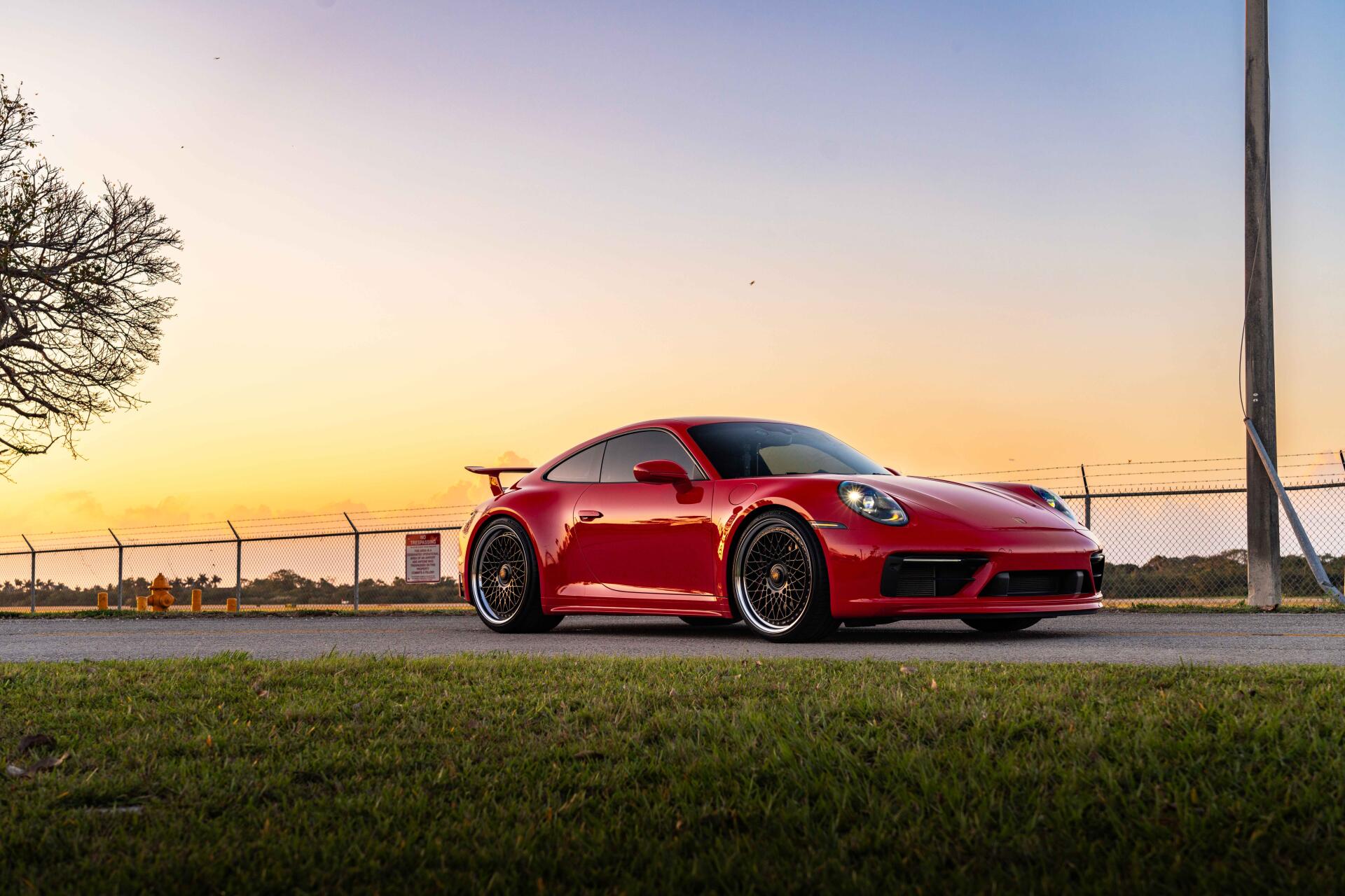 Download Car Porsche Porsche 992 GTS 8k Ultra HD Wallpaper