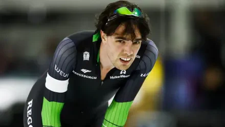 Patrick Roest ice skating HD Desktop Wallpaper | Background Image