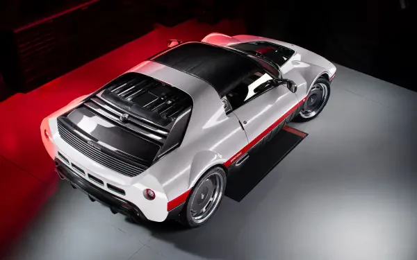 4K Ultra HD PC desktop wallpaper: white Bertone Runabout sports car, rear three-quarter view, sleek carbon roof and red-accented trim on dramatic red-gray backdrop.