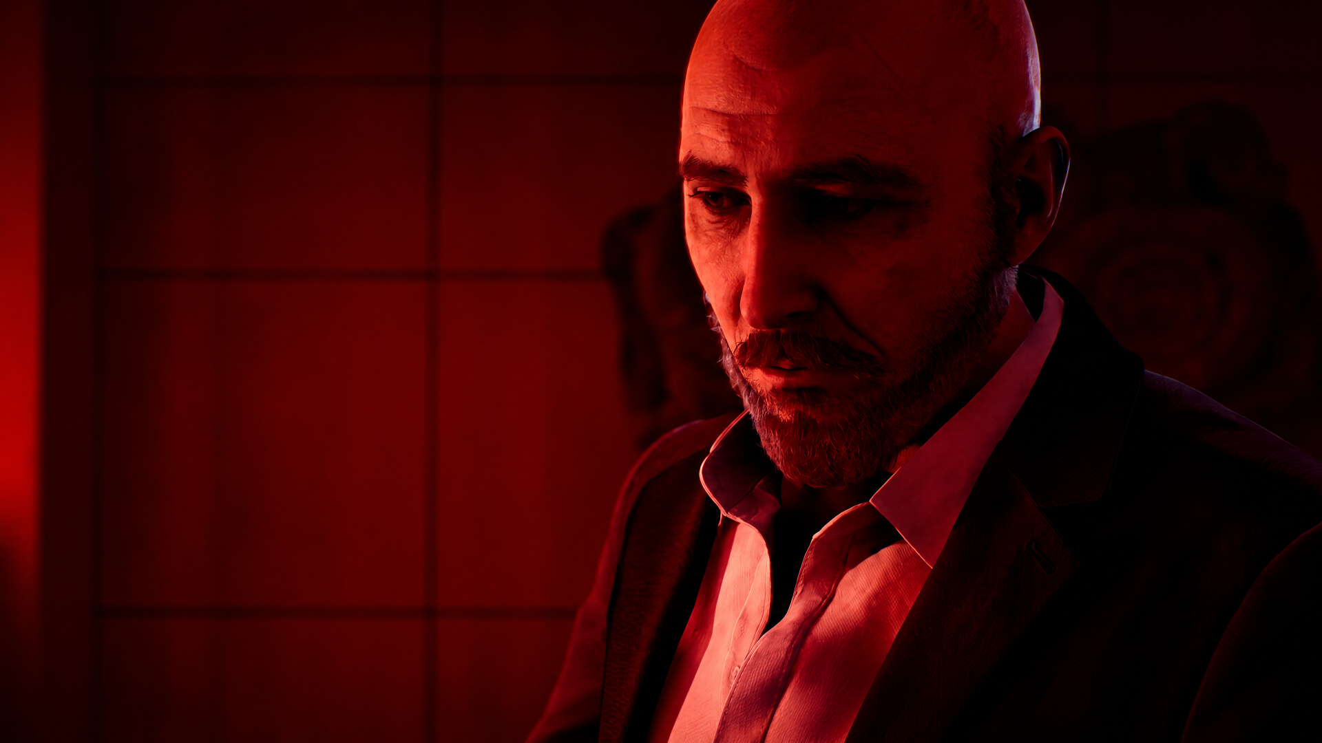Silent Hill: Townfall 4K Ultra HD PC desktop wallpaper — portrait of a bald man in a red-lit, ominous atmosphere, wearing a suit jacket and open-collar shirt.
