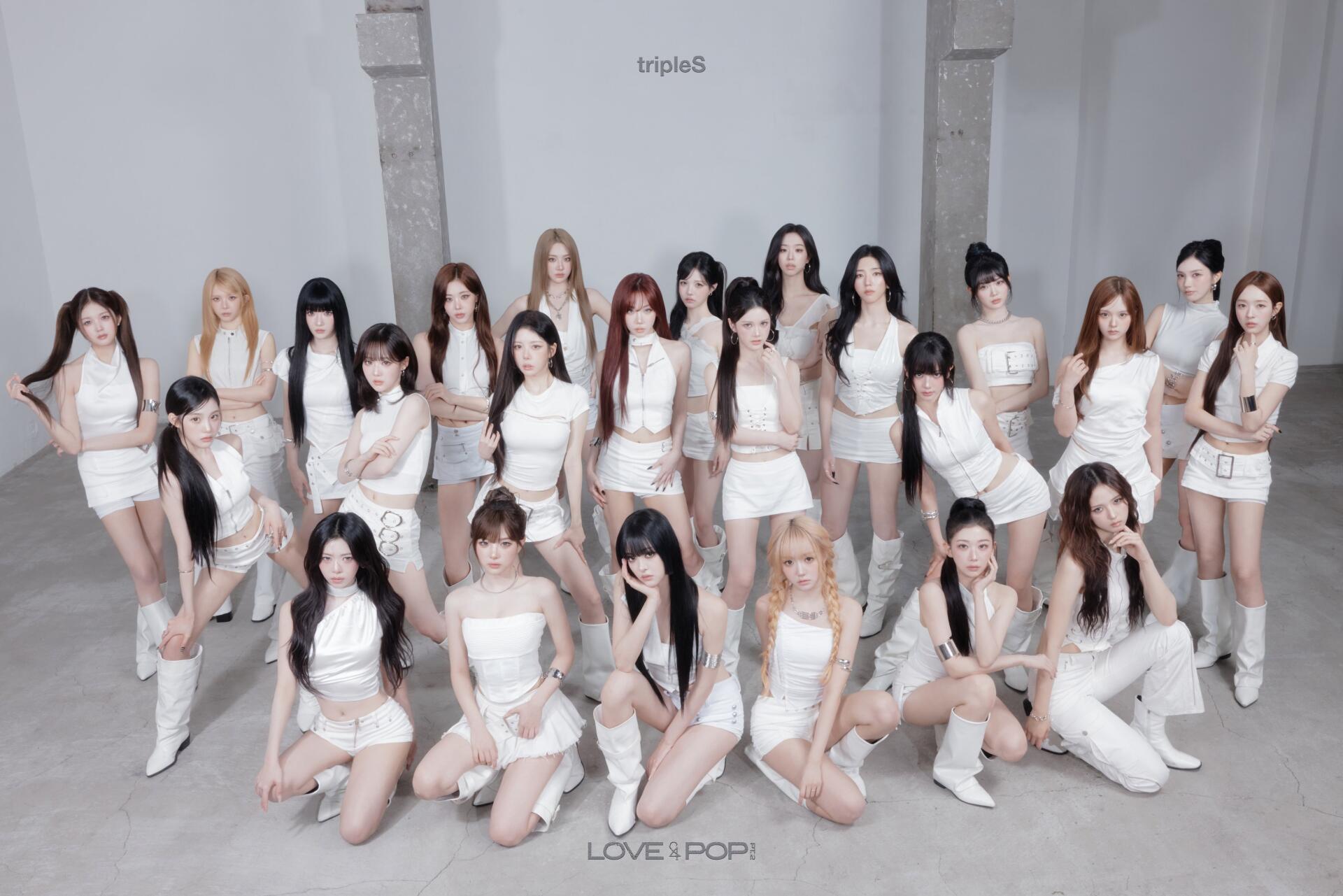 tripleS Andless K-pop girl band in coordinated white outfits, posed in a bright studio for a 4K Ultra HD PC desktop wallpaper.