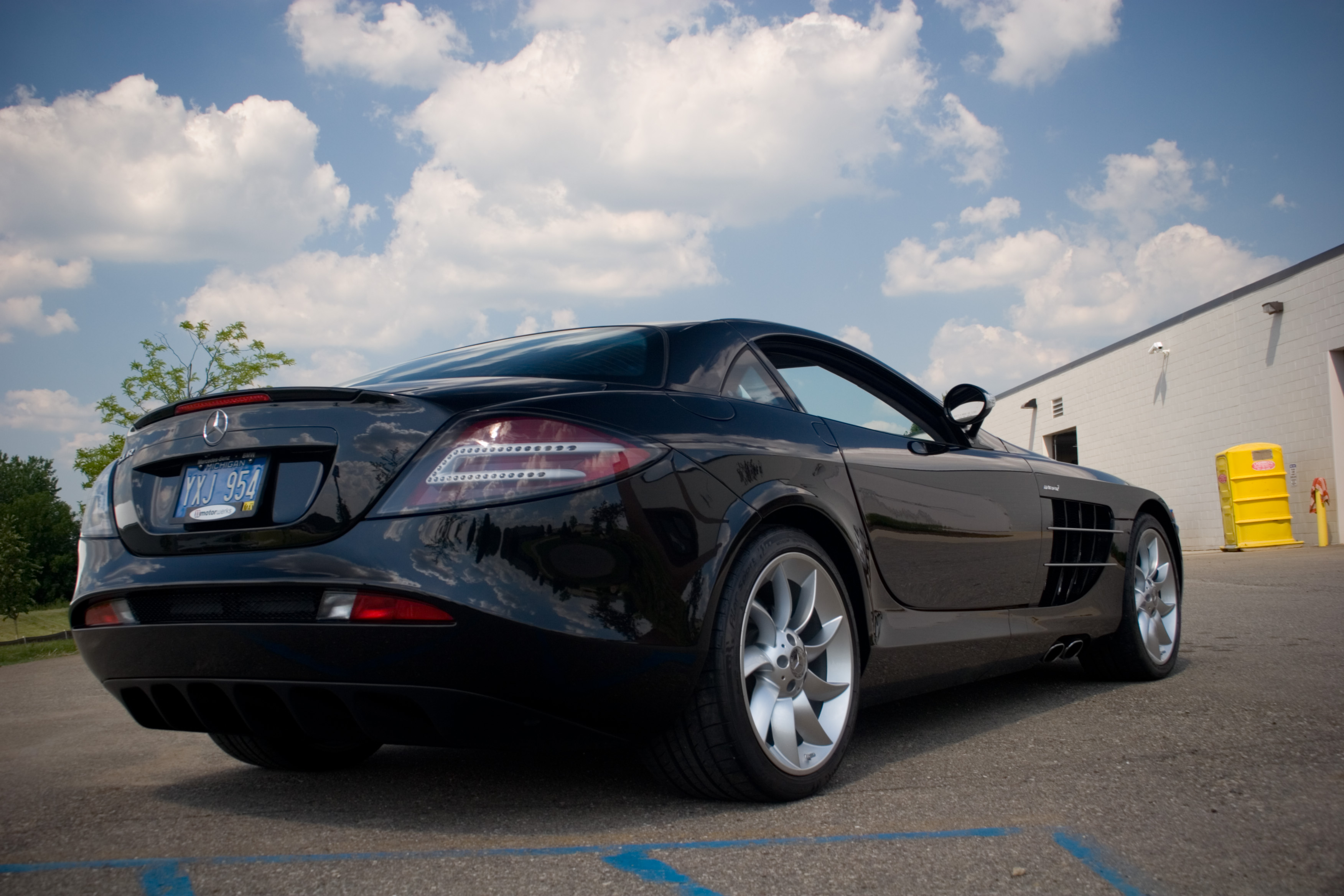 Mercedes Benz SLR 1920 1080