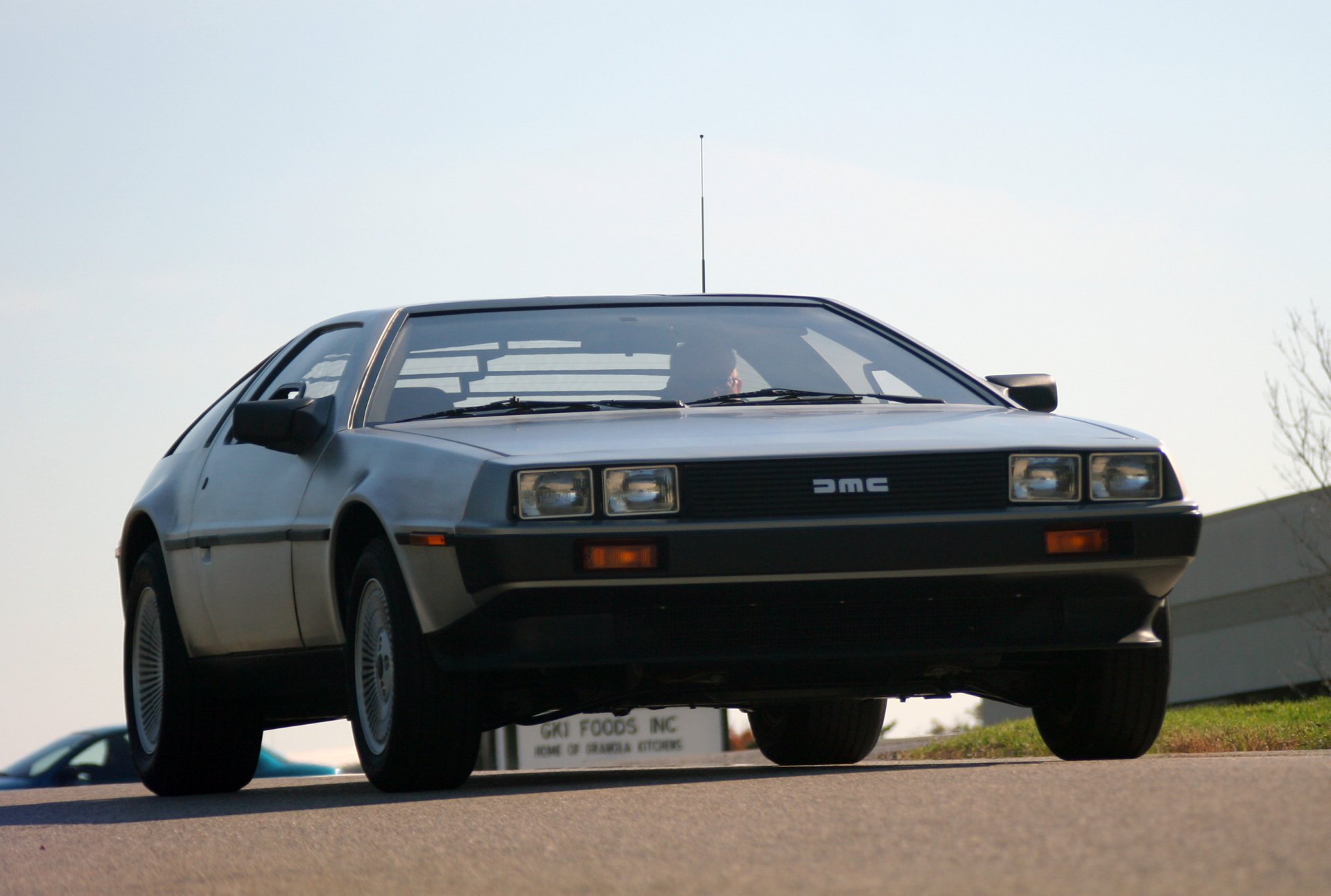 Delorean dmc 12 обои