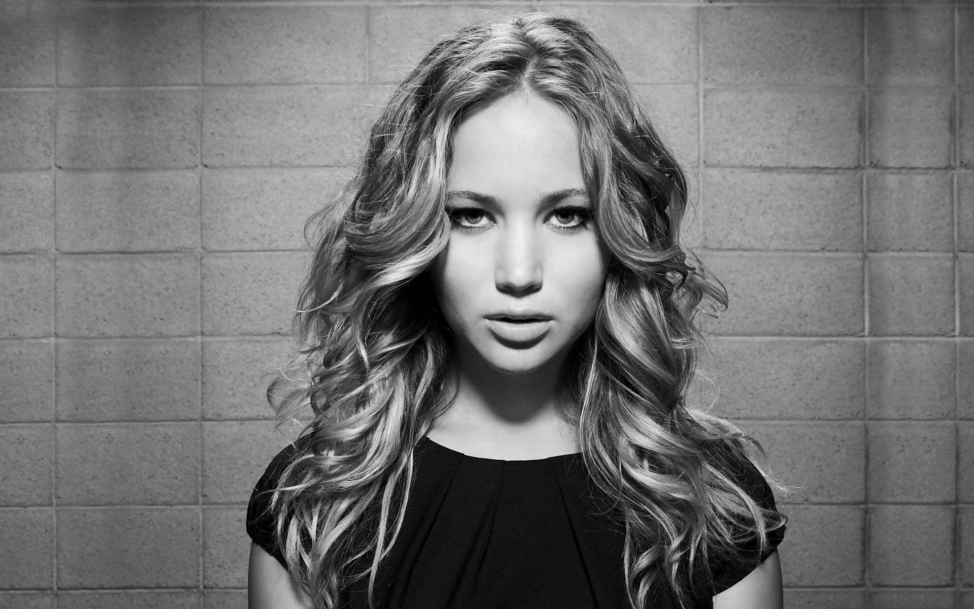 Stunning HD Wallpaper of Jennifer Lawrence