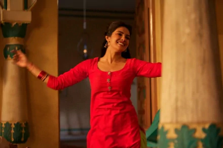 Celebrity Priyanka Chopra HD Desktop Wallpaper | Background Image