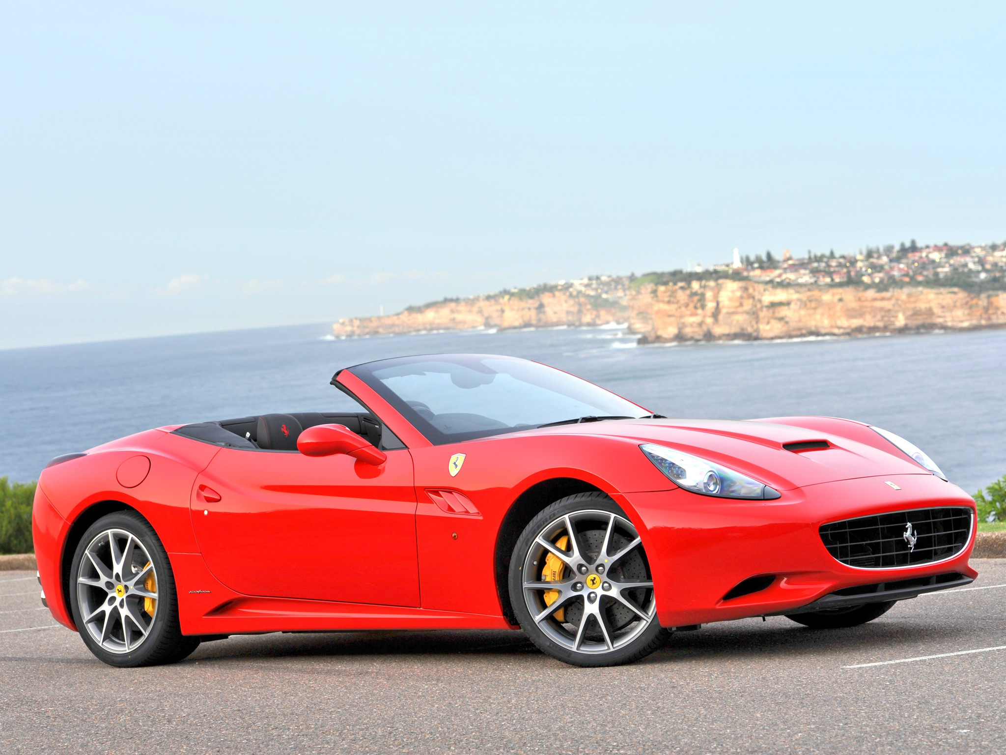 Download Vehicle Ferrari HD Wallpaper