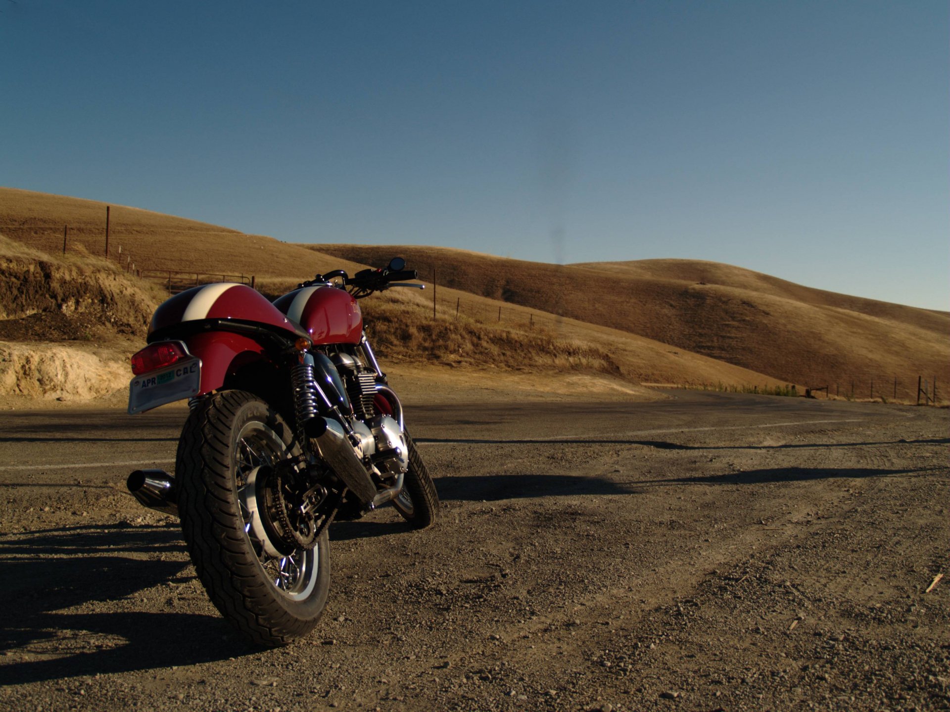 Download Vehicle Triumph HD Wallpaper