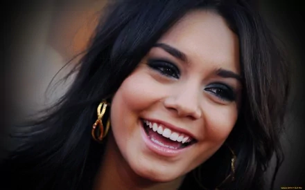 Celebrity Vanessa Hudgens HD Desktop Wallpaper | Background Image