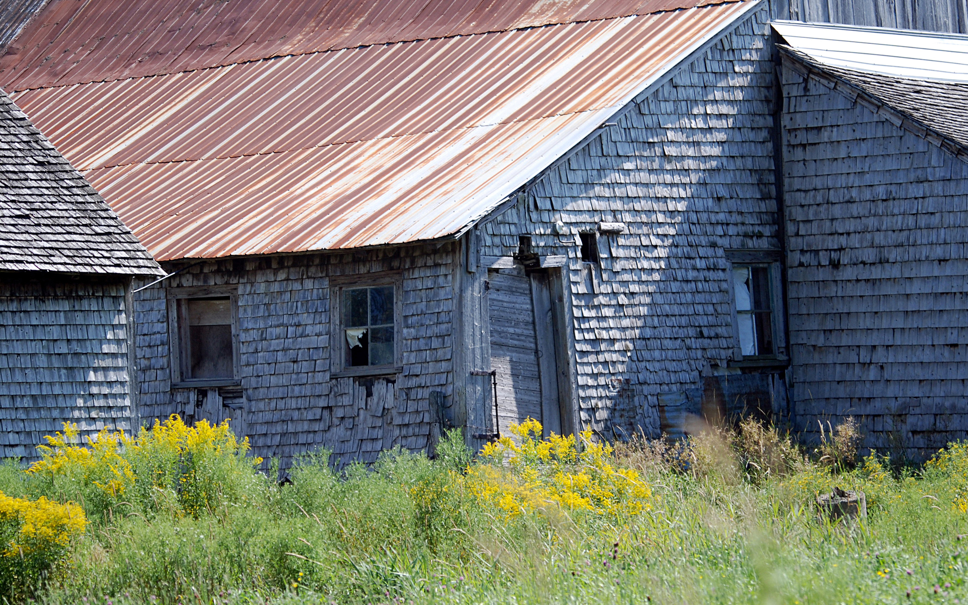 Man Made Barn HD Wallpaper | Background Image