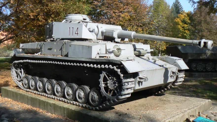  Panzer IV with the long 75mm gun.