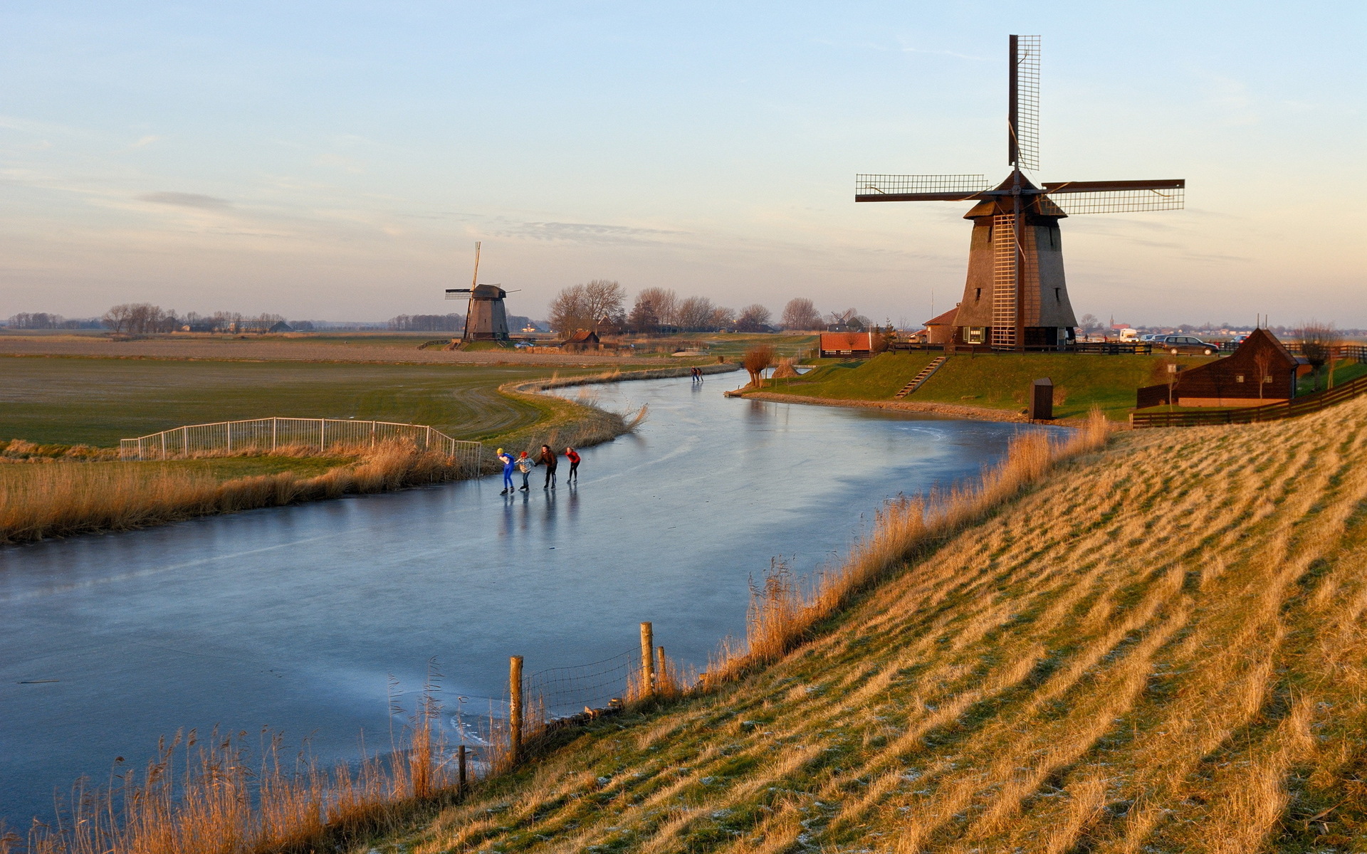 Man Made Windmill HD Wallpaper | Background Image