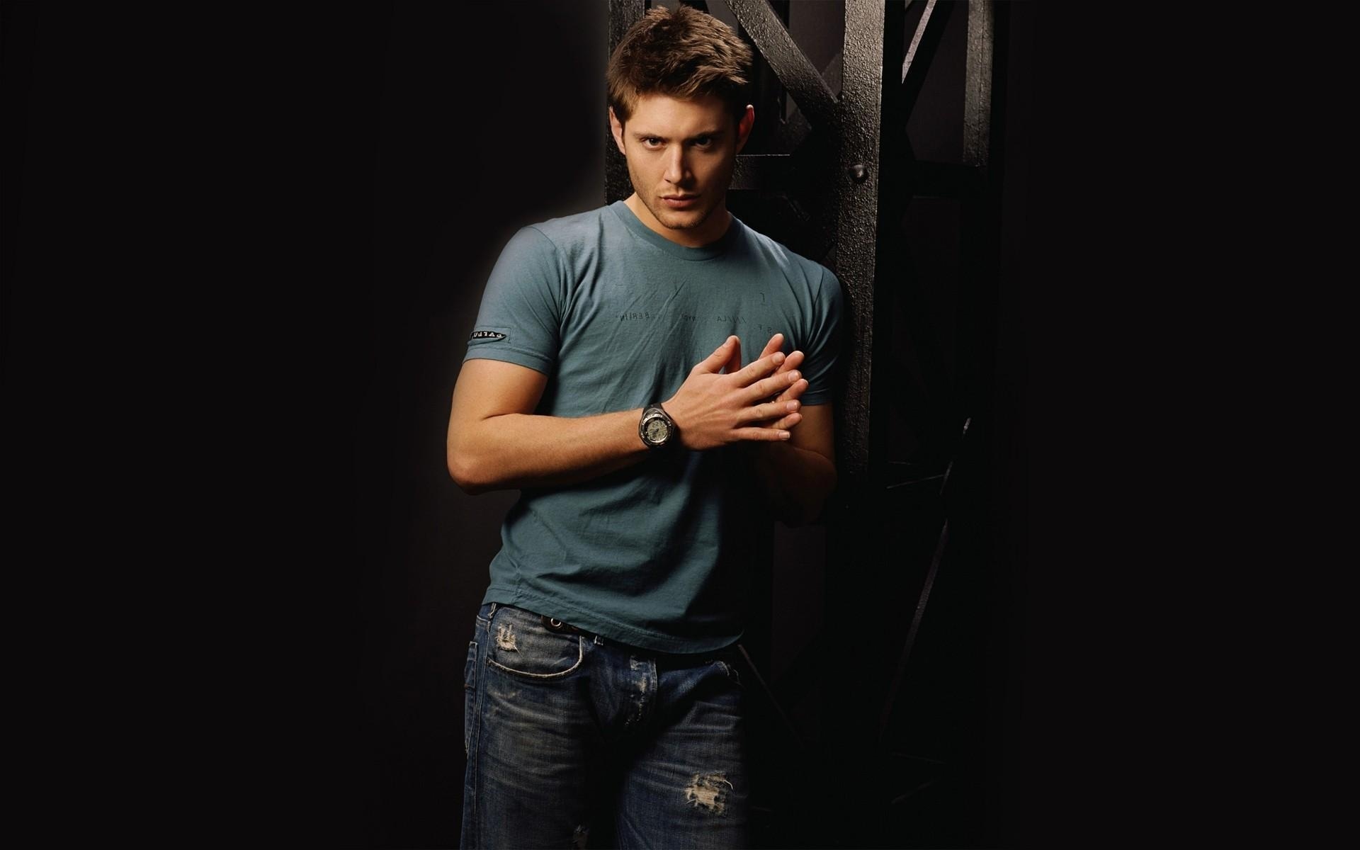名 人 Jensen Ackles 高 清 壁 纸 桌 面 背 景.