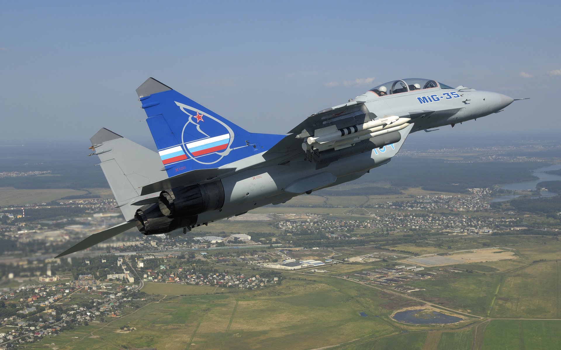 Stunning Hd Wallpaper Of The Military Mikoyan Mig 35 In Flight