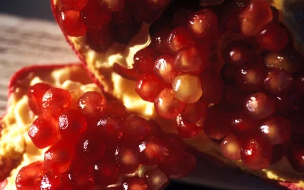 food pomegranate HD Desktop Wallpaper | Background Image