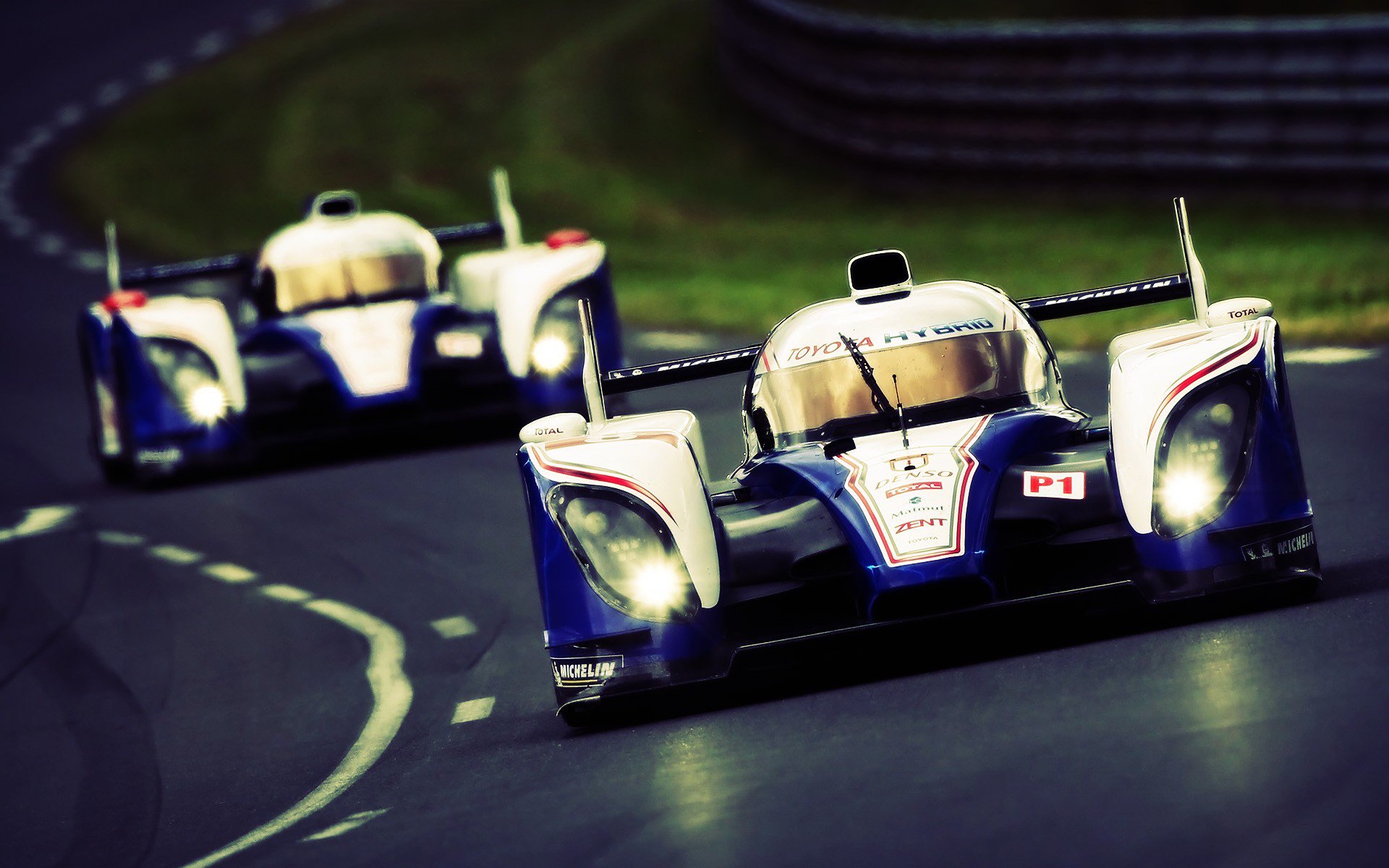 Download Vehicle Toyota Ts030 Hybrid HD Wallpaper