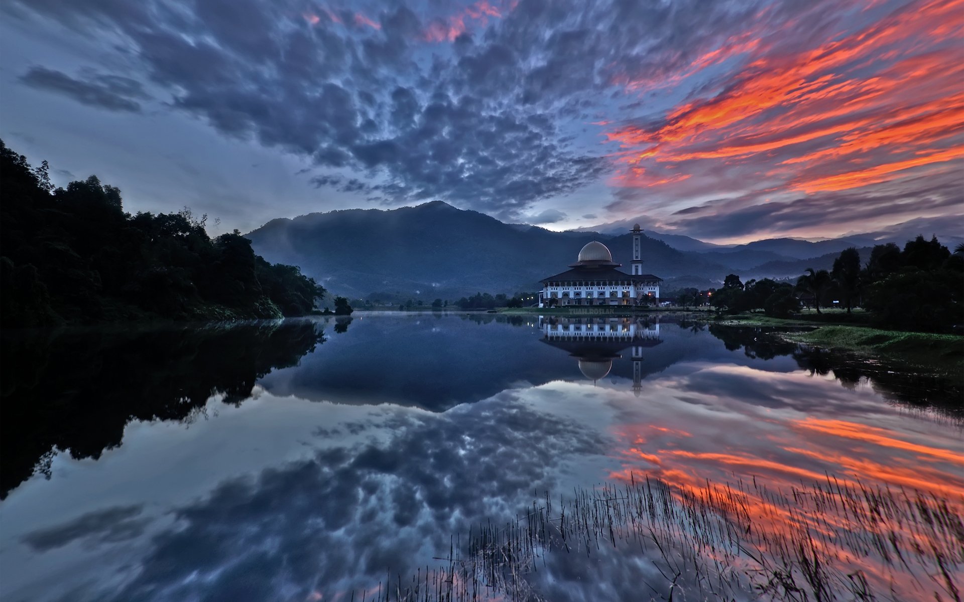 Download Photography Reflection HD Wallpaper