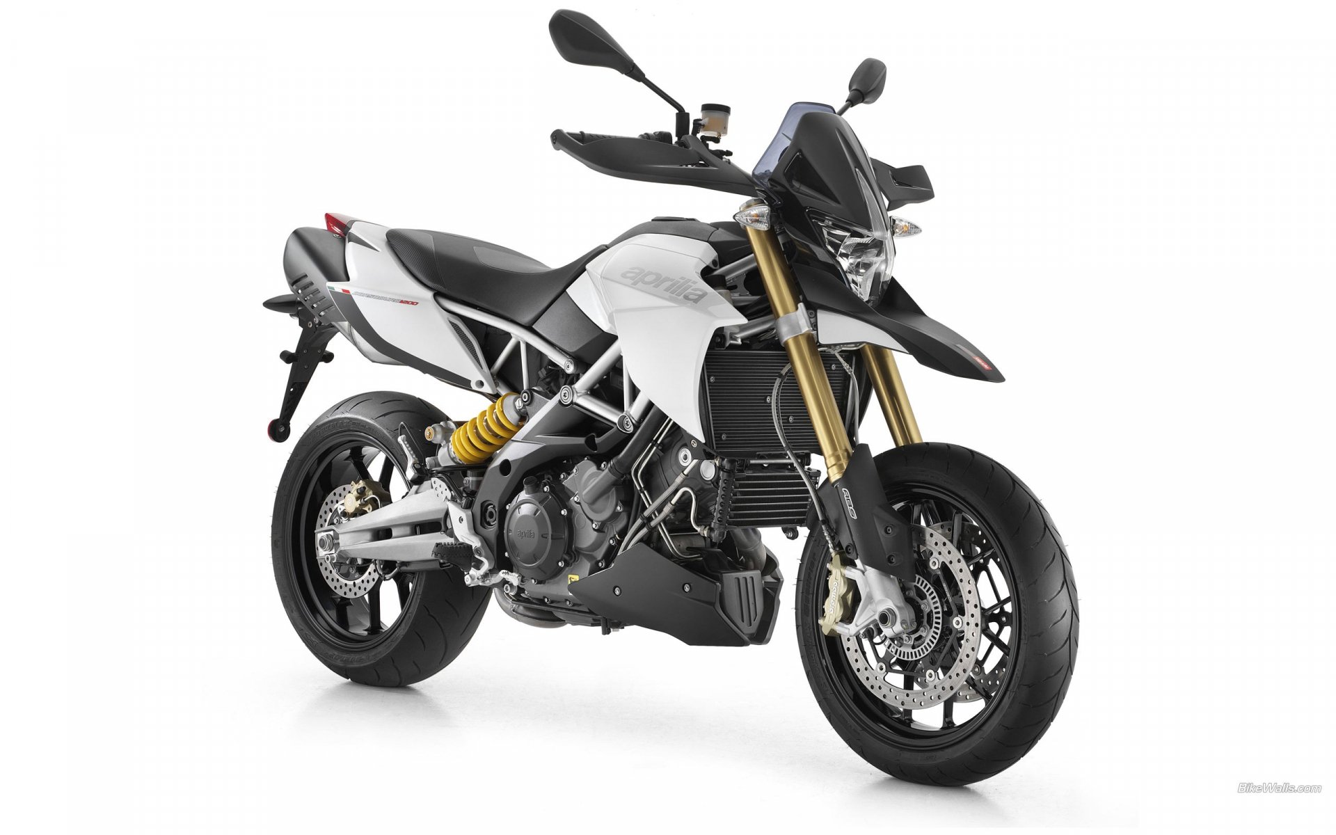 Download Vehicle Aprilia Dorsoduro HD Wallpaper