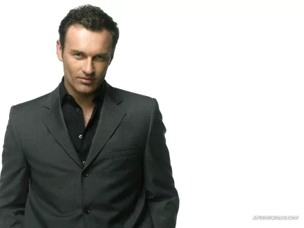 Celebrity julian mcmahon HD Desktop Wallpaper | Background Image