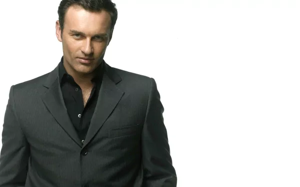 Celebrity julian mcmahon HD Desktop Wallpaper | Background Image
