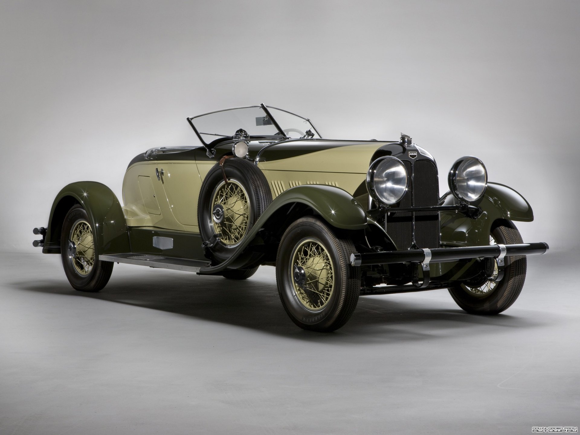 Download Vehicle Auburn HD Wallpaper