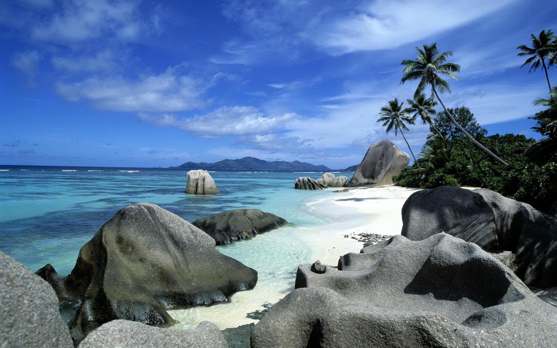 Download Nature Beach HD Wallpaper
