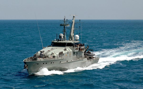 Military Royal Australian Navy Warships Australian Navy Patrol Boat Warship HMAS Maitland HD Wallpaper | Background Image
