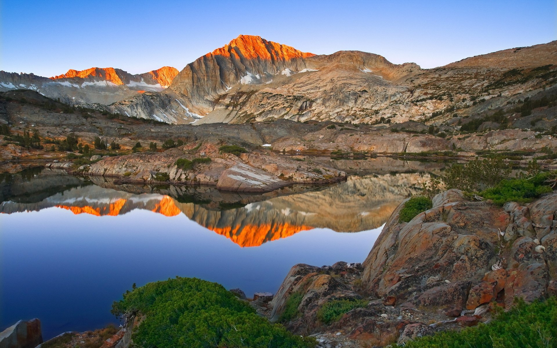 Serene Mountain Reflection: Stunning HD Nature Wallpaper | 1920x1200 ...