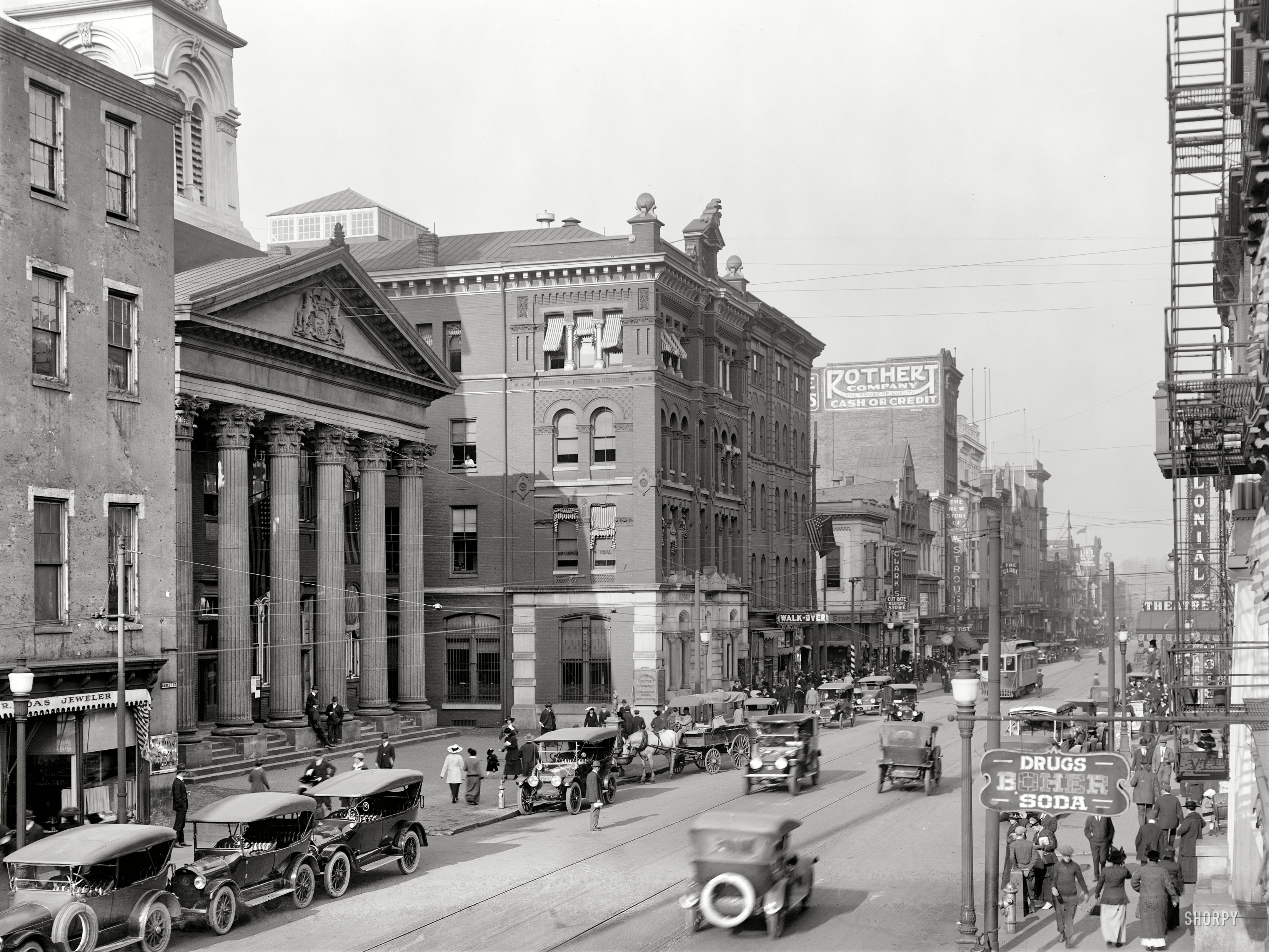 Harrisburg, Pennsylvania, circa 1916. "Market Street."