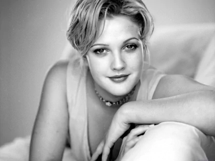 Celebrity Drew Barrymore HD Desktop Wallpaper | Background Image