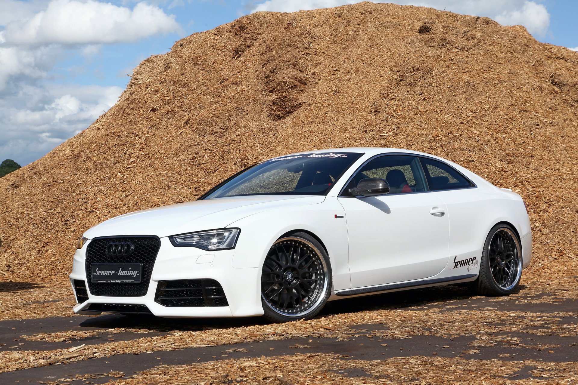 Download Vehicle Audi S5 HD Wallpaper