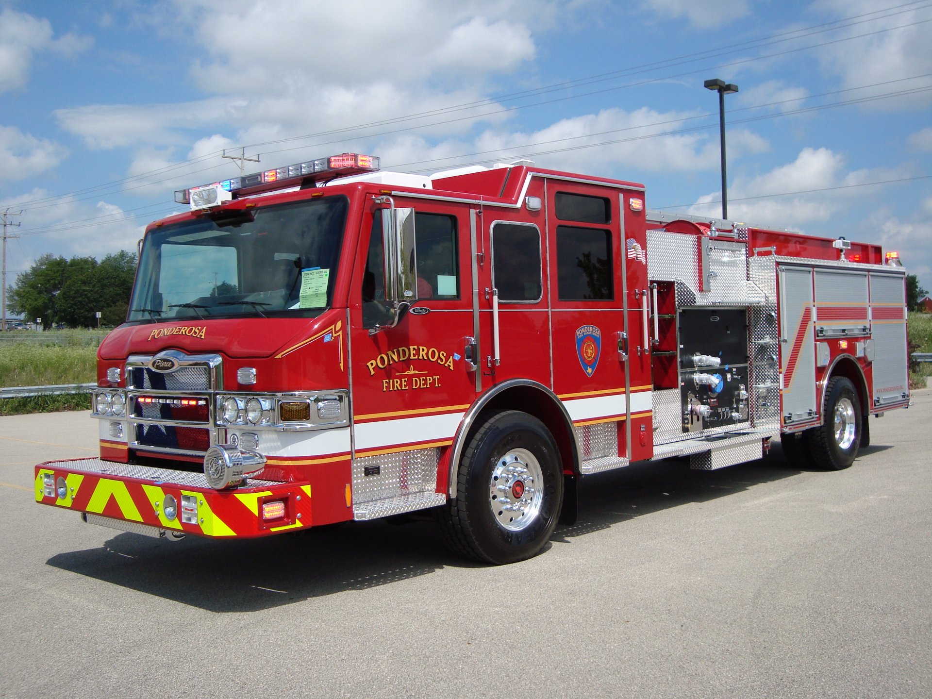 Download Fire Engine Fire Truck Vehicle Pierce Fire Truck HD Wallpaper