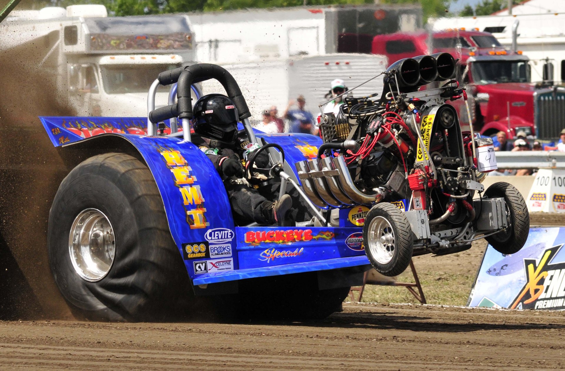 Download Tractor Vehicle Pulling Tractor HD Wallpaper