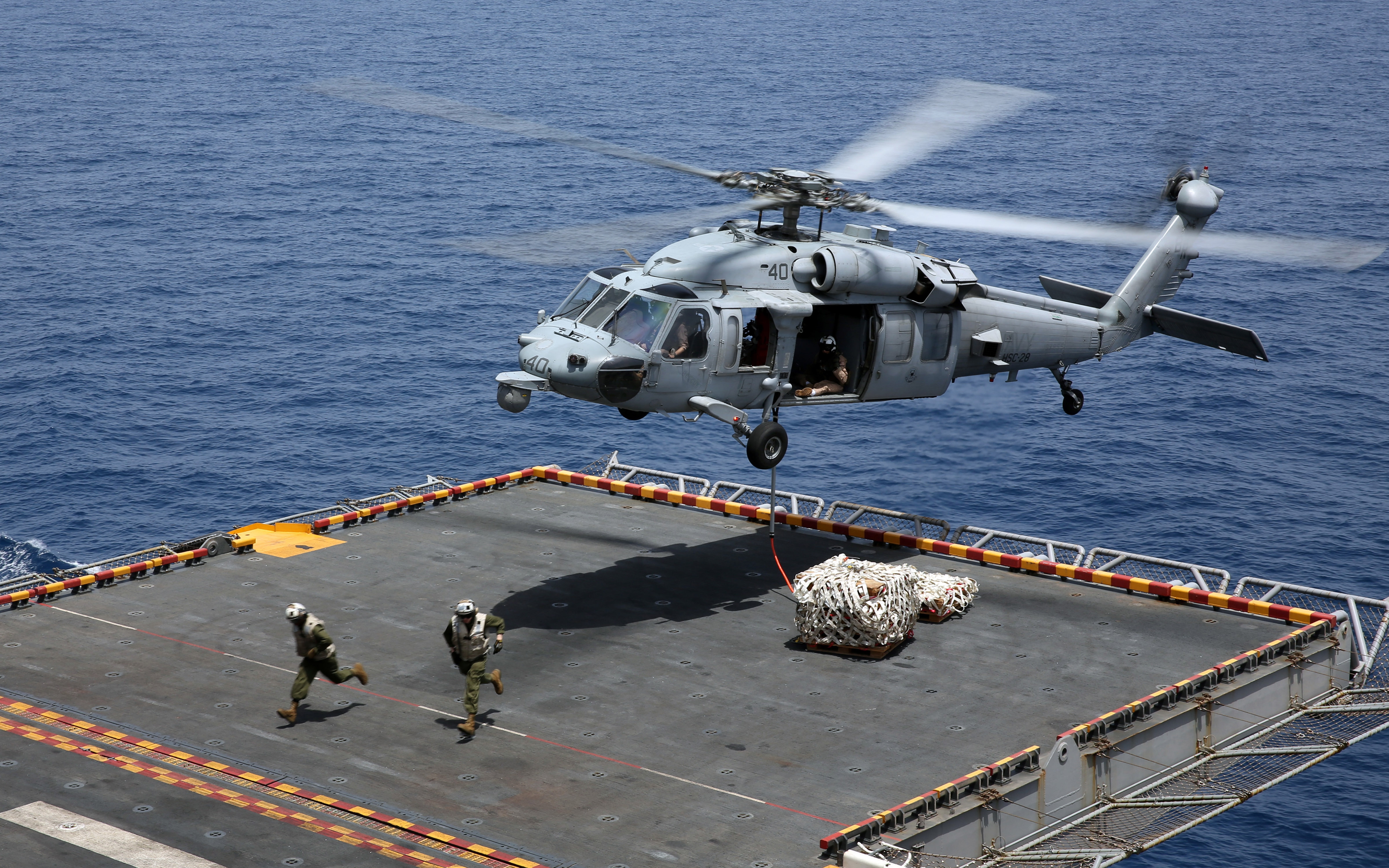 Military Sikorsky SH-60 Seahawk HD Wallpaper | Background Image