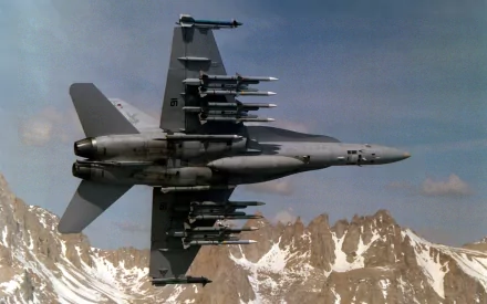  AIM-120 AMRAAM