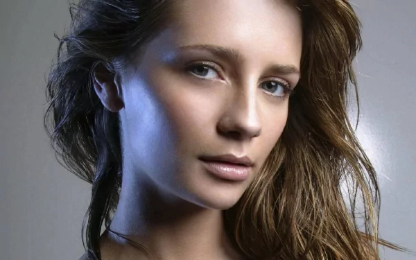 Celebrity Mischa Barton HD Desktop Wallpaper | Background Image