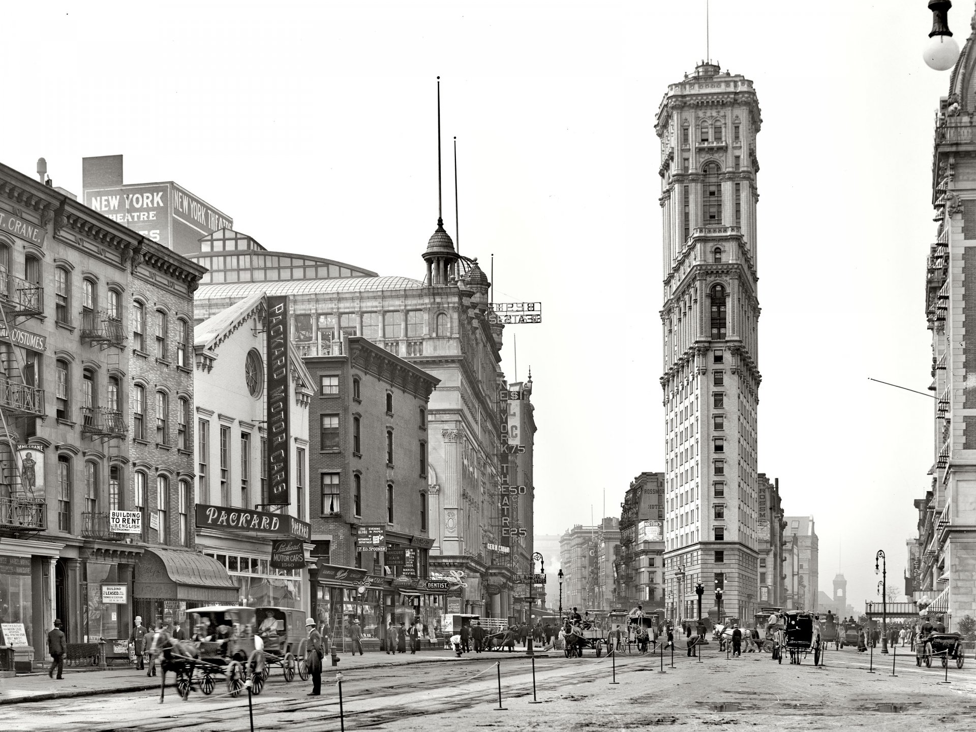 Black and white HD desktop wallpaper of Times Square, Manhattan, New York, showcasing historic man-made architecture and bustling city life.
