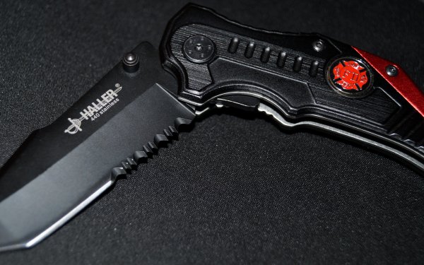 Man Made Knife Red Black Haller One Handed HD Wallpaper | Background Image