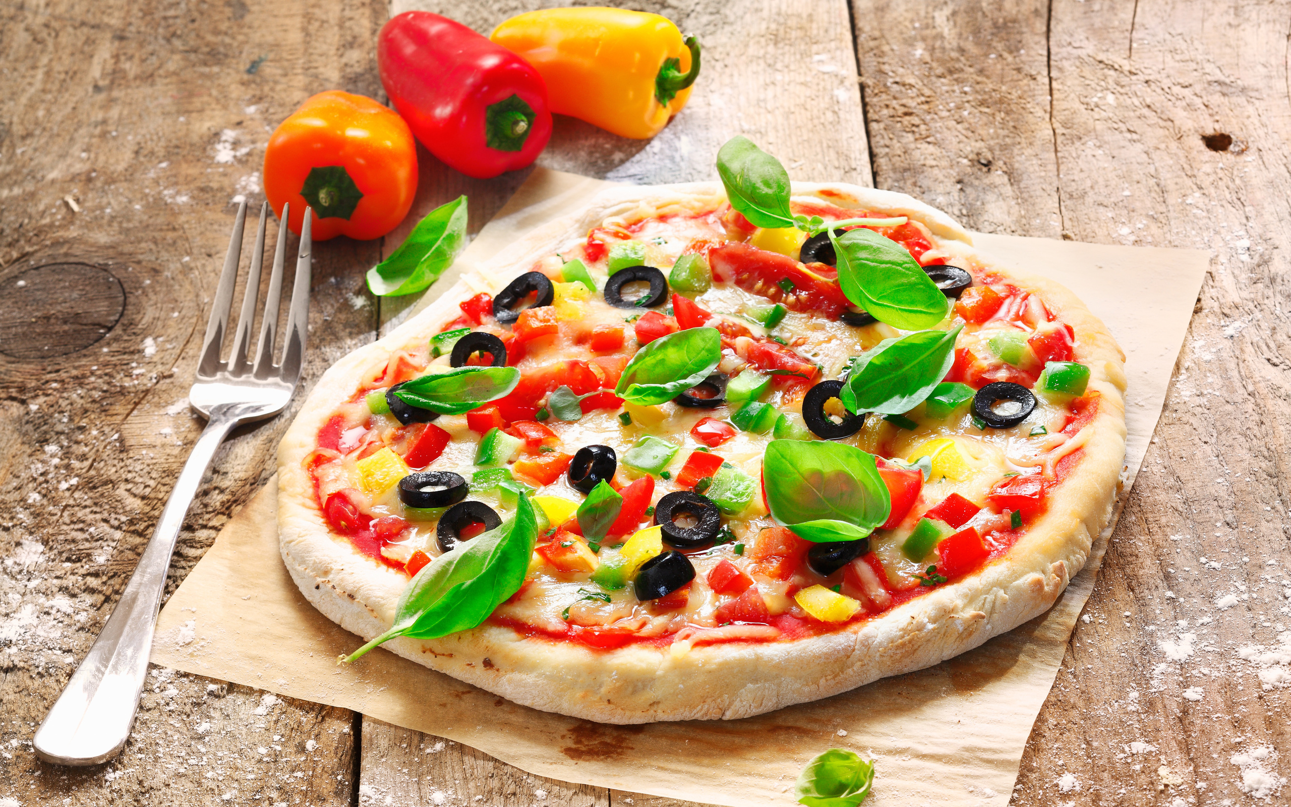 Pizza HD Wallpaper | Background Image | 2560x1600