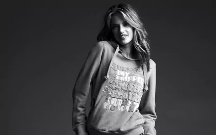 Celebrity Alessandra Ambrosio HD Desktop Wallpaper | Background Image