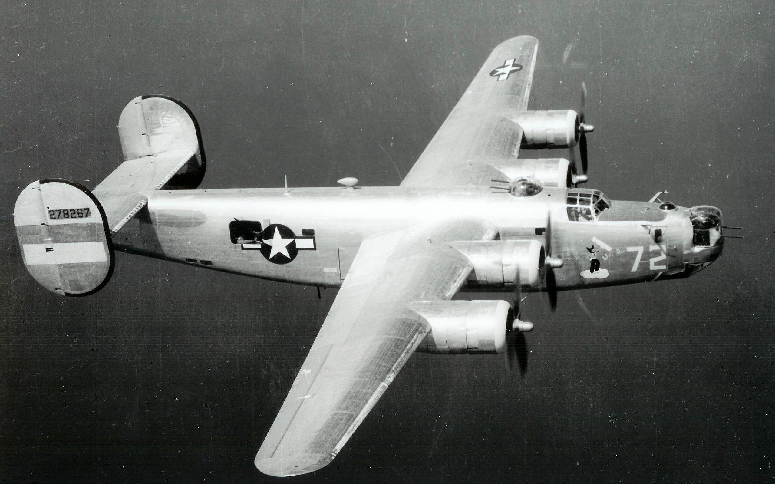 Military Consolidated B-24 Liberator HD Wallpaper