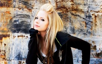 Download Music Avril Lavigne PFP