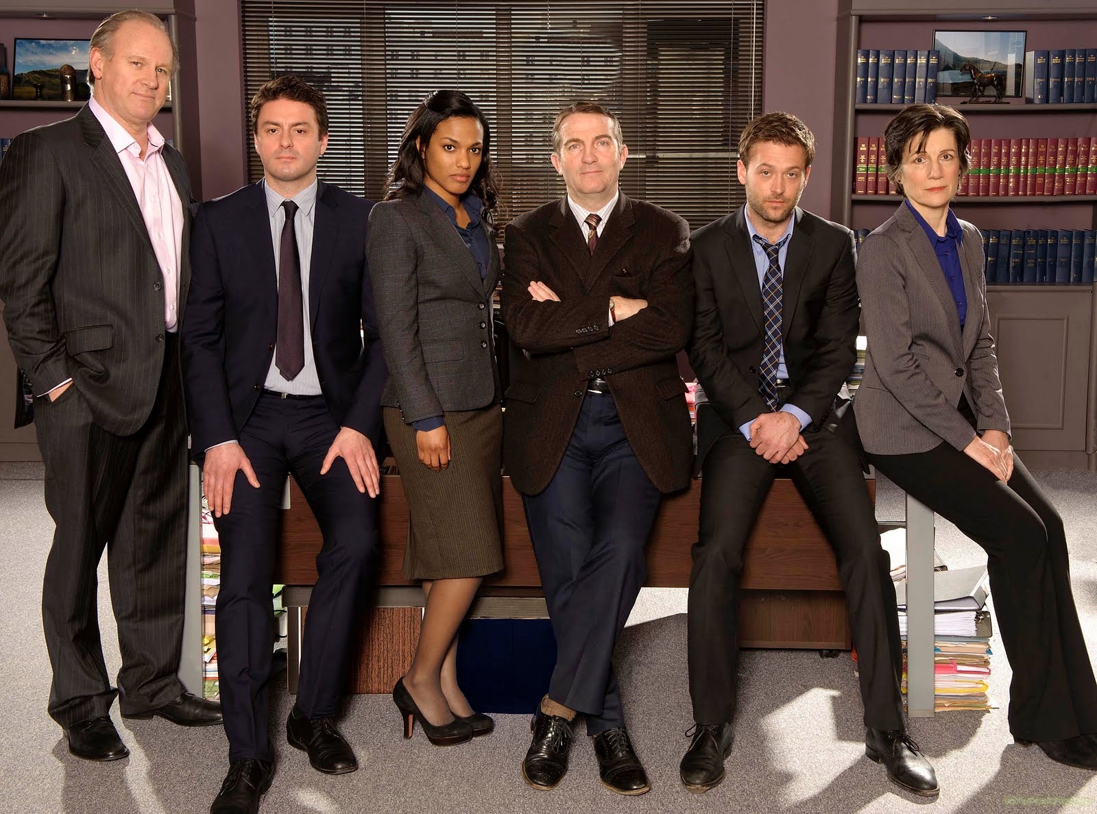 Download TV Show Law Order UK Wallpaper