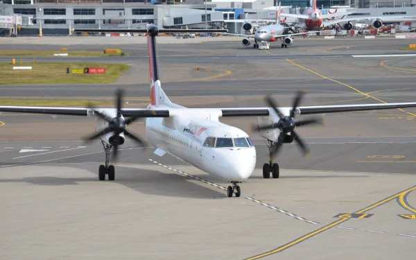 Qantas Q400 At Sydney Kingsford Smith Airport