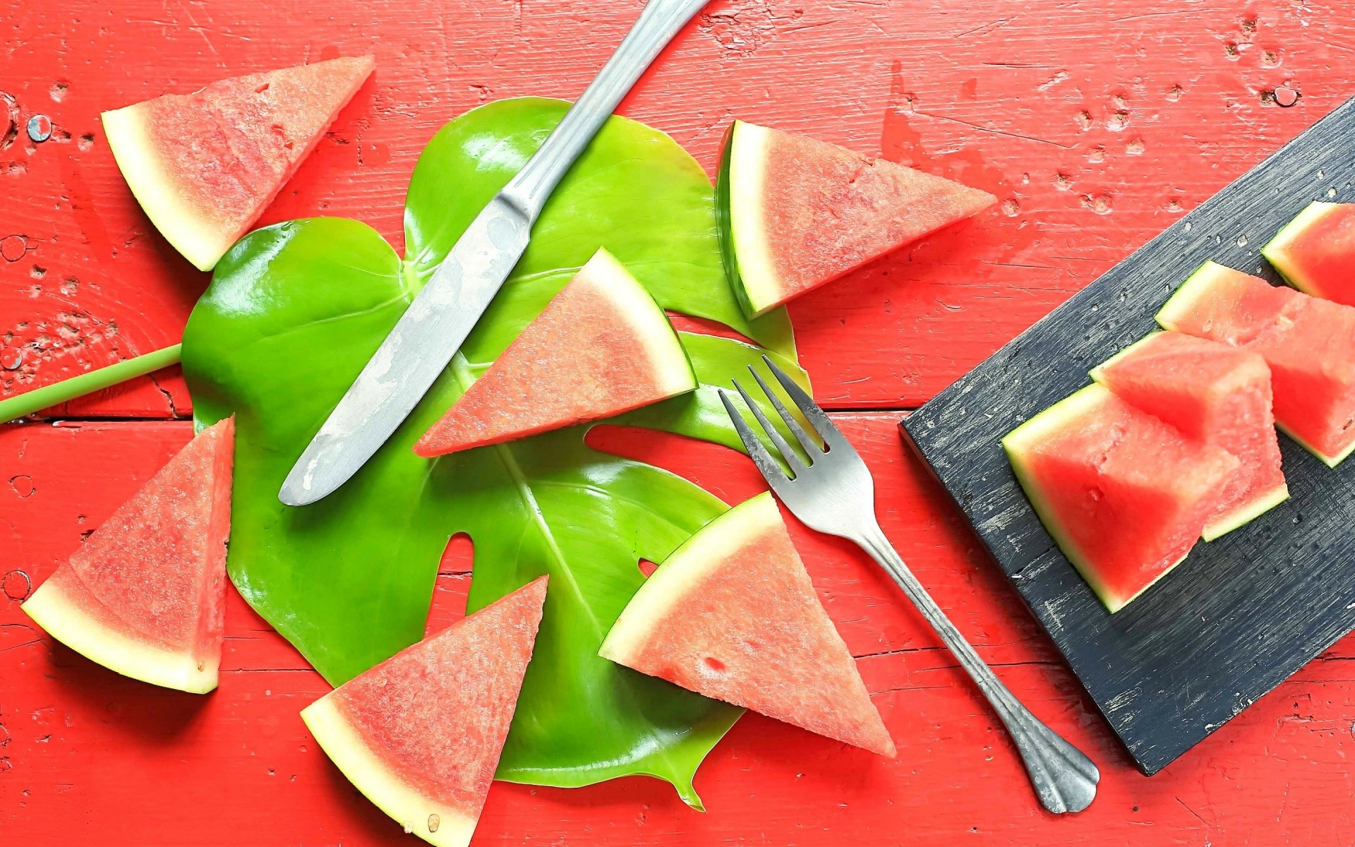 2K Quad HD Watermelon Wallpaper — Juicy Red Slices | 2880x1800 ...