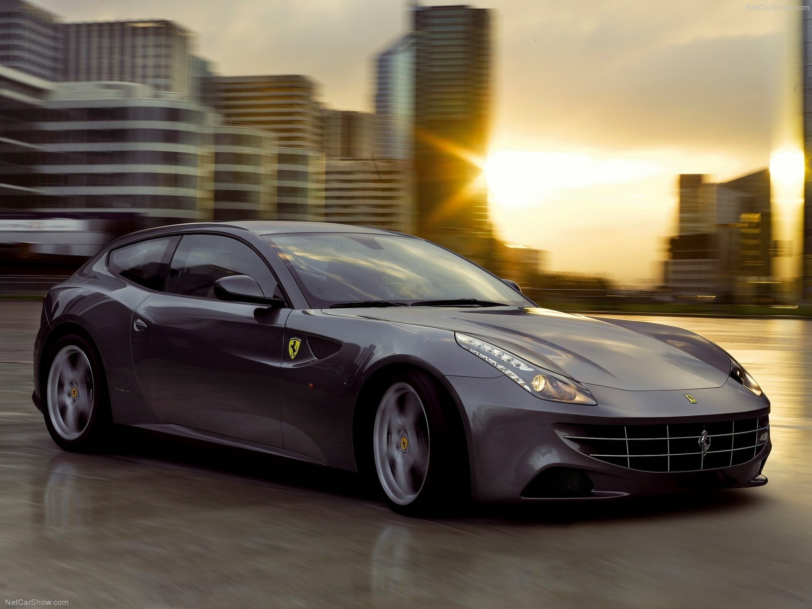 Download Vehicle Ferrari FF Wallpaper